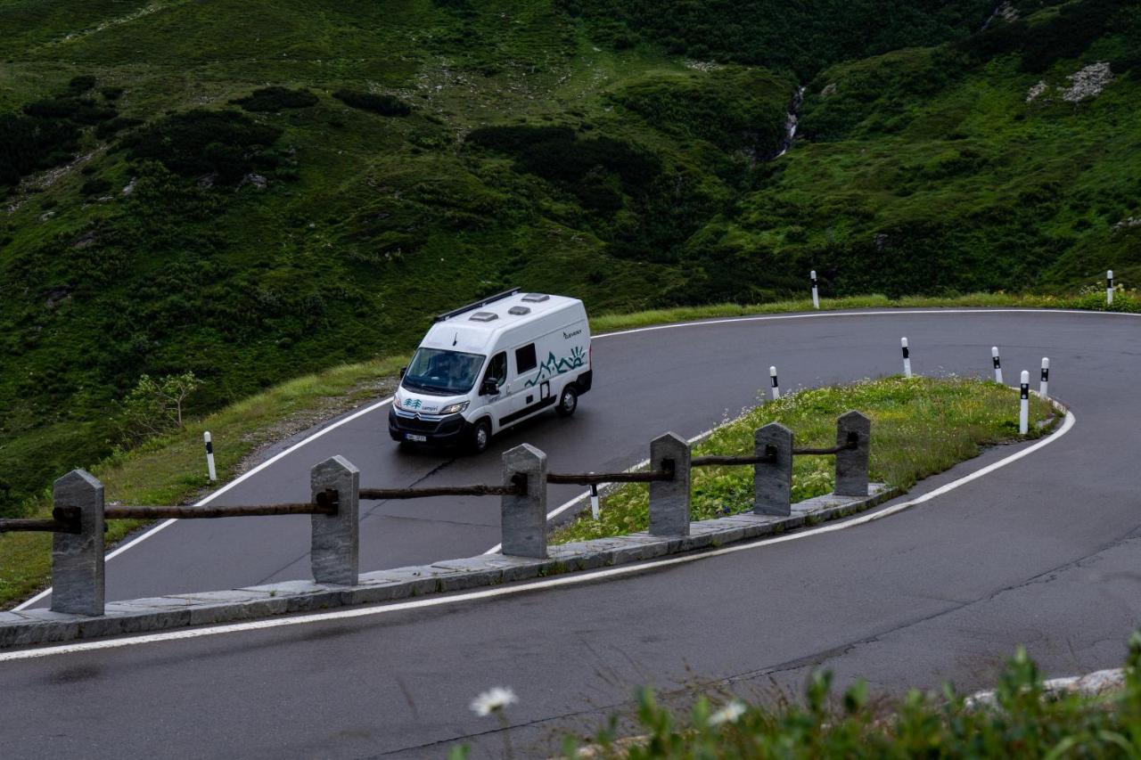 Bateau-hôtel Campiri Base - Motorhome & Rvs Company Málaga